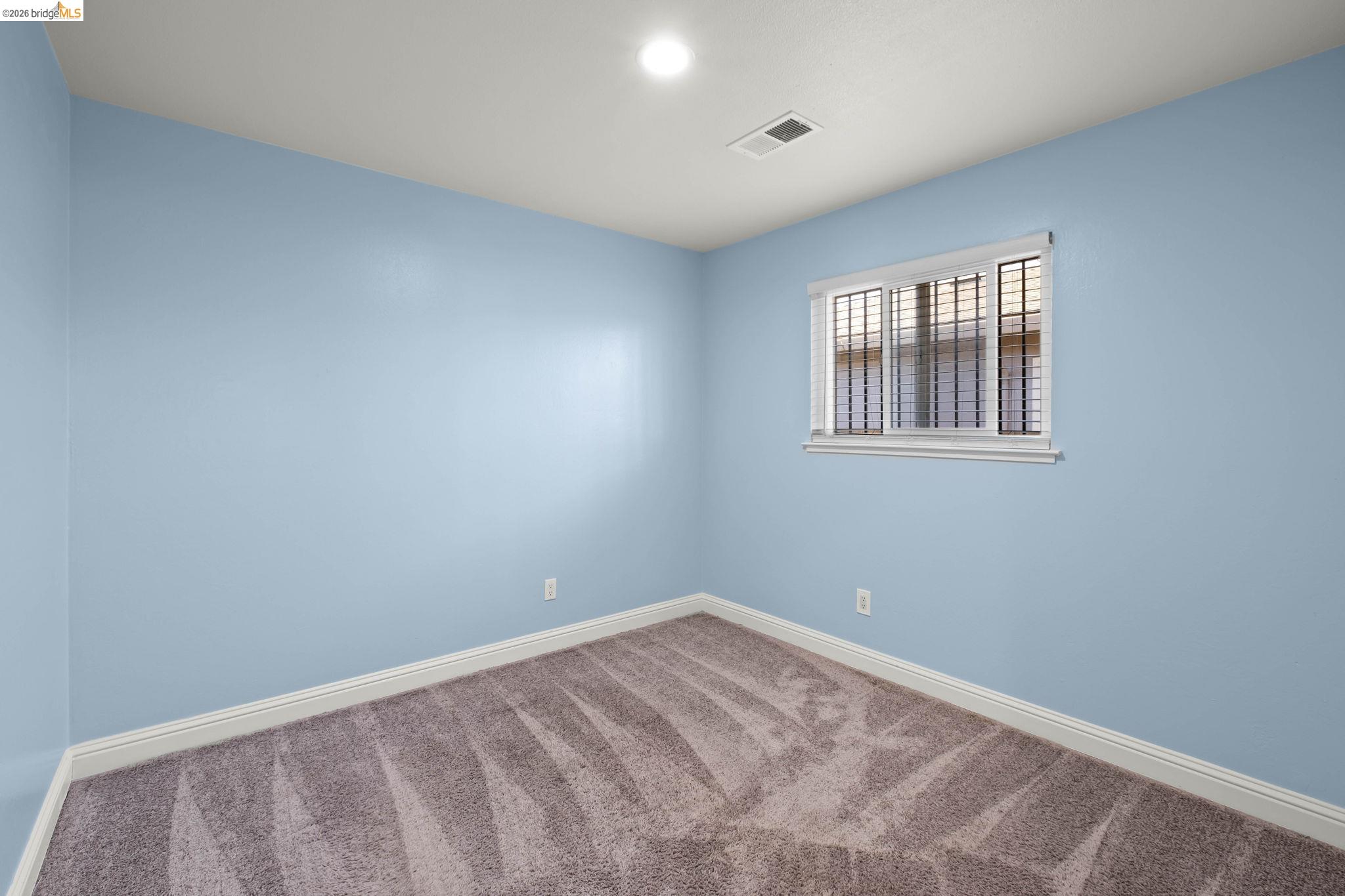 Detail Gallery Image 16 of 26 For 172 William Way, Pittsburg,  CA 94565 - 4 Beds | 2 Baths