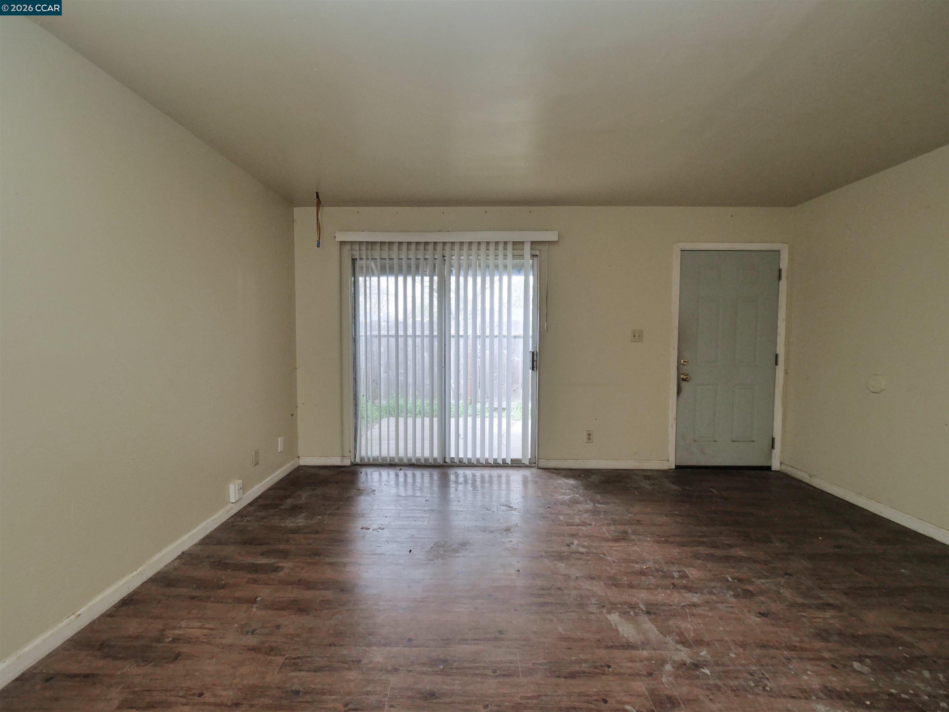 Detail Gallery Image 8 of 28 For 216 Kingston Lane, Modesto,  CA 95354-3154 - – Beds | – Baths