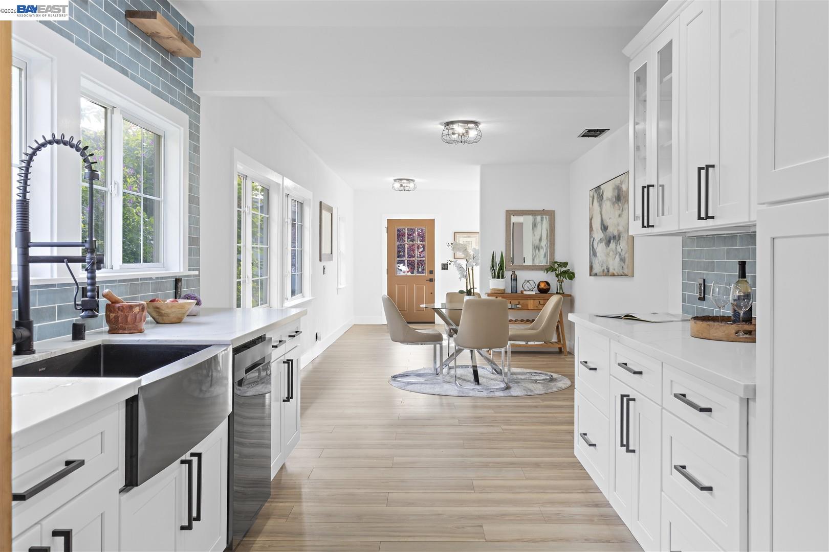 Detail Gallery Image 17 of 52 For 968 62nd St, Oakland,  CA 94608 - 2 Beds | 1/1 Baths