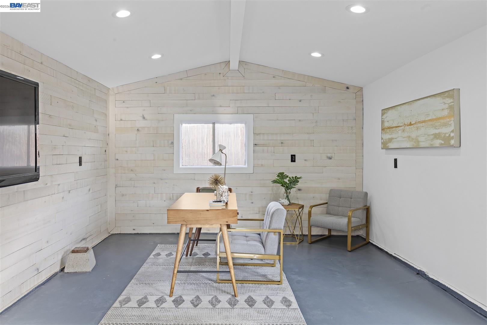 Detail Gallery Image 34 of 52 For 968 62nd St, Oakland,  CA 94608 - 2 Beds | 1/1 Baths