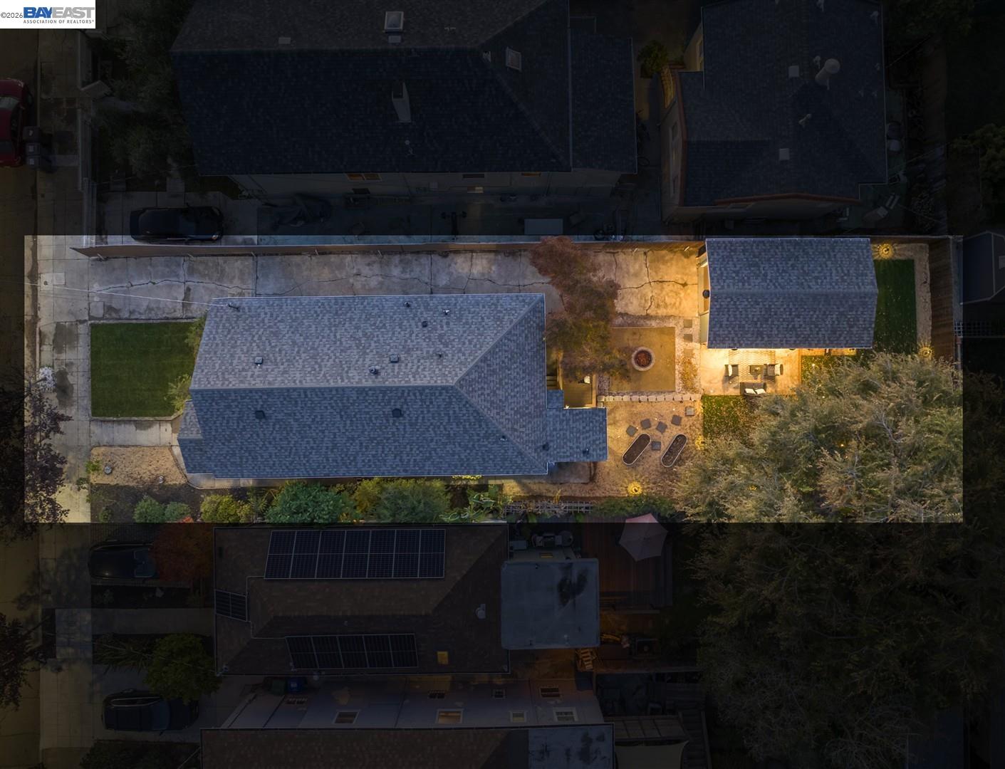 Detail Gallery Image 5 of 52 For 968 62nd St, Oakland,  CA 94608 - 2 Beds | 1/1 Baths