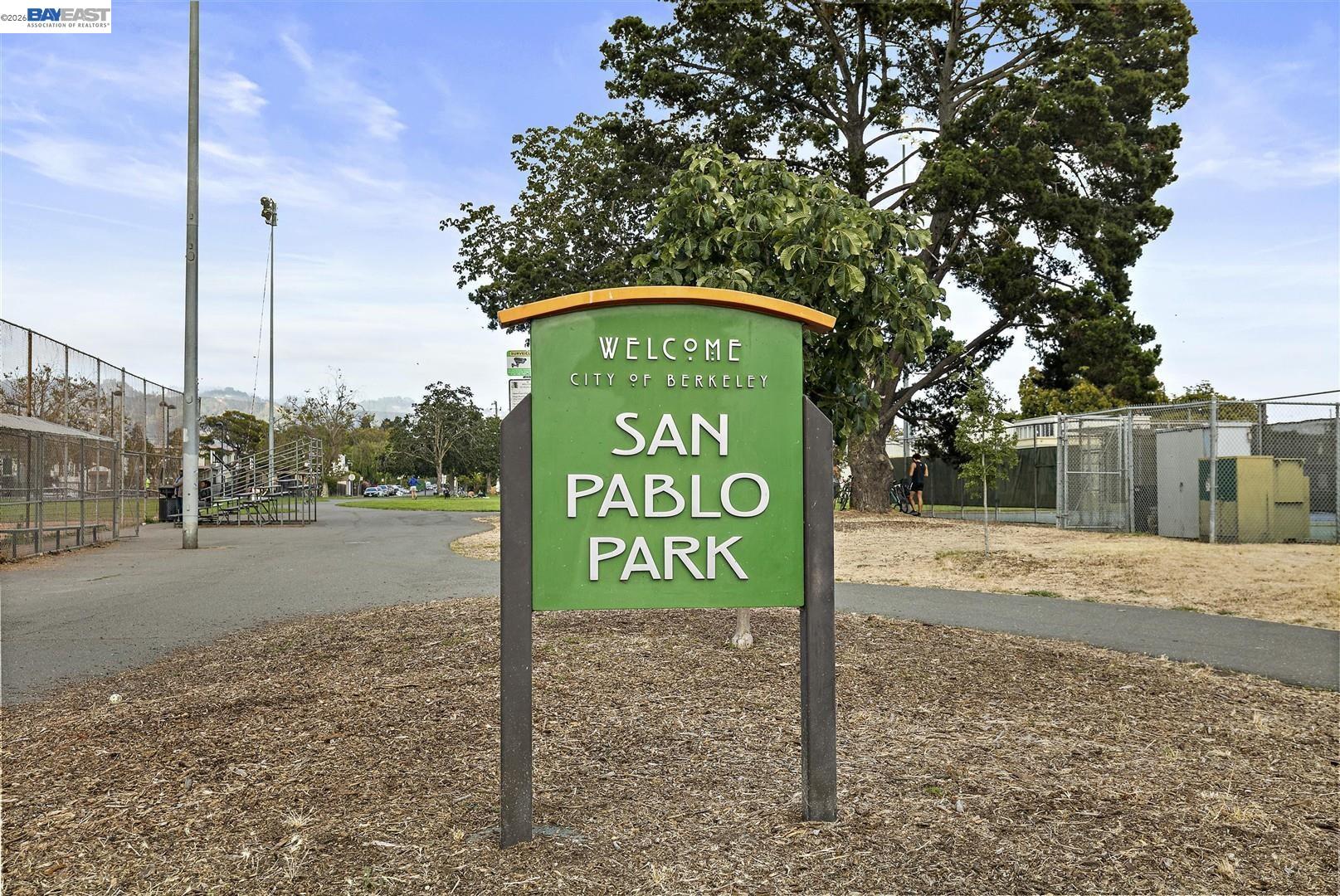 Detail Gallery Image 47 of 52 For 968 62nd St, Oakland,  CA 94608 - 2 Beds | 1/1 Baths