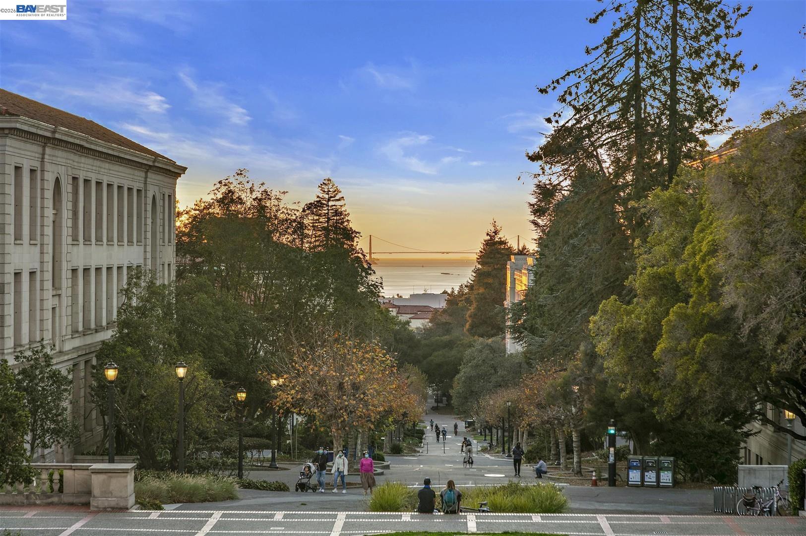 Detail Gallery Image 52 of 52 For 968 62nd St, Oakland,  CA 94608 - 2 Beds | 1/1 Baths
