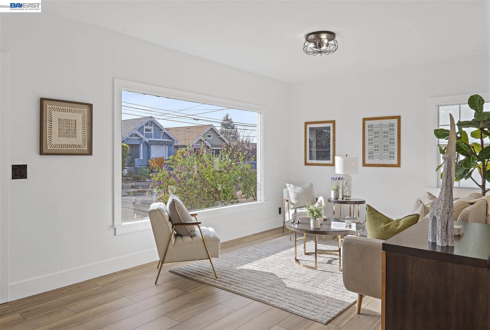 Detail Gallery Image 9 of 52 For 968 62nd St, Oakland,  CA 94608 - 2 Beds | 1/1 Baths