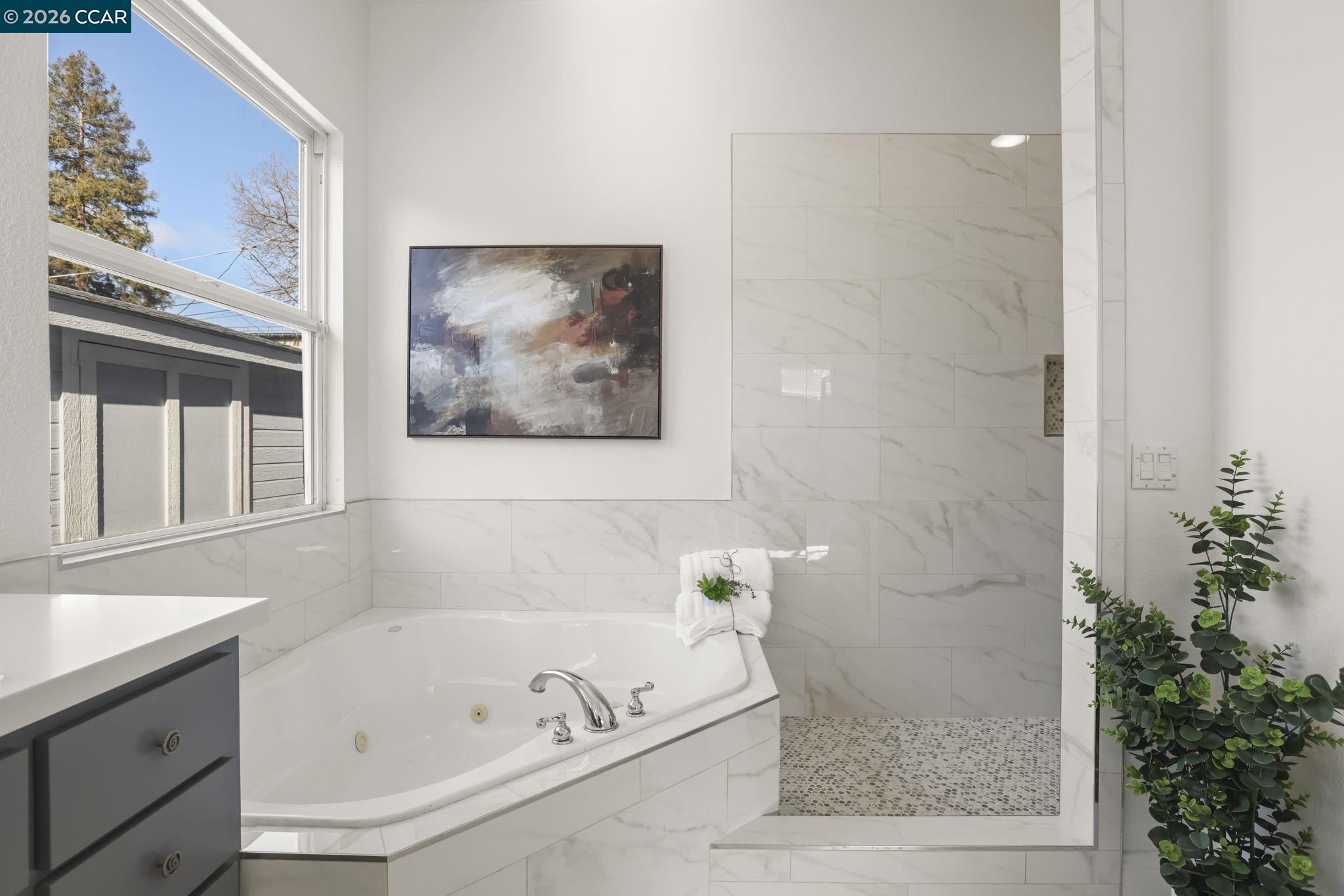 Detail Gallery Image 25 of 41 For 640 Brackman Lane, Martinez,  CA 94553-4416 - 4 Beds | 3 Baths