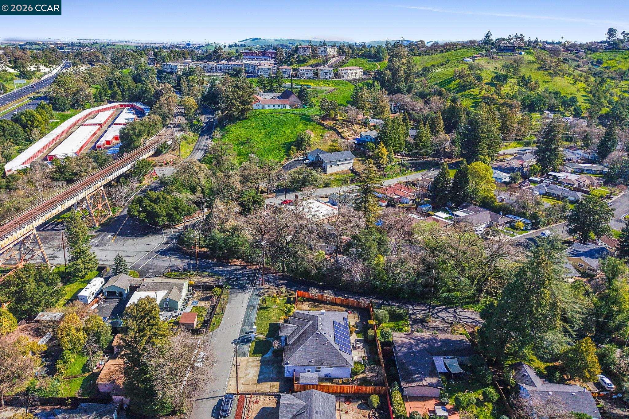 Detail Gallery Image 34 of 41 For 640 Brackman Lane, Martinez,  CA 94553-4416 - 4 Beds | 3 Baths