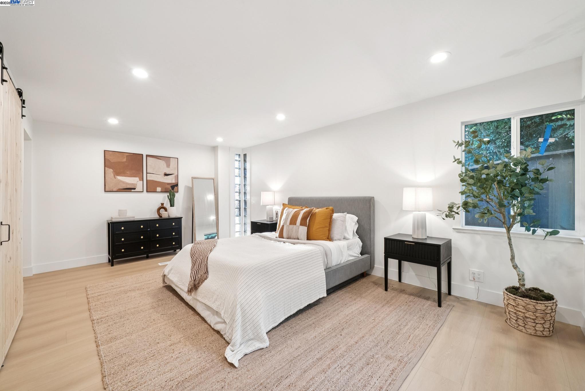 Detail Gallery Image 19 of 56 For 201 Amherst Ave, Kensington,  CA 94708 - 4 Beds | 2/1 Baths