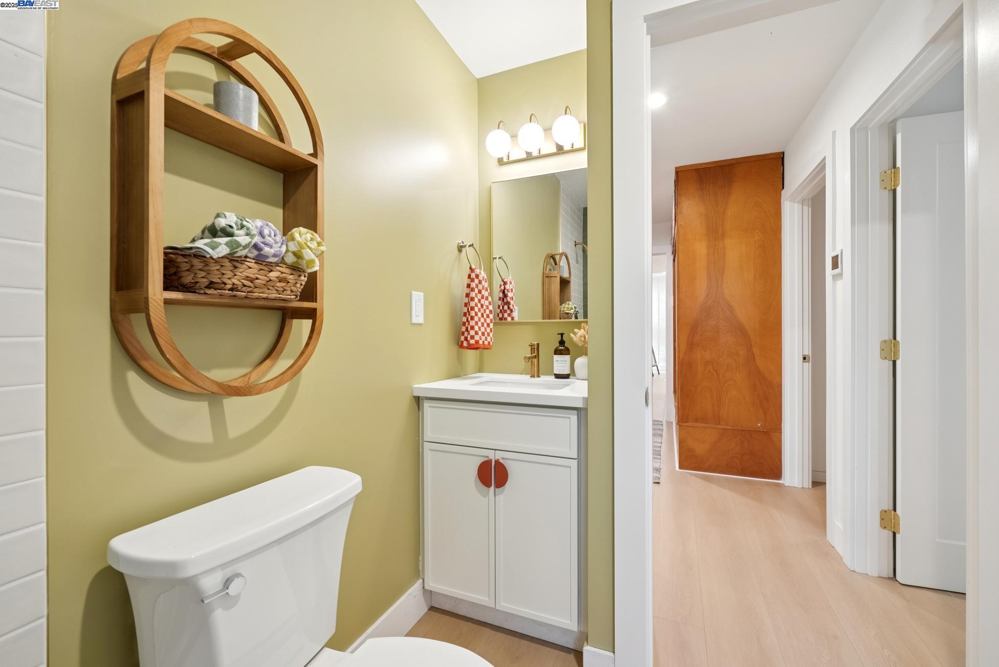 Detail Gallery Image 30 of 56 For 201 Amherst Ave, Kensington,  CA 94708 - 4 Beds | 2/1 Baths