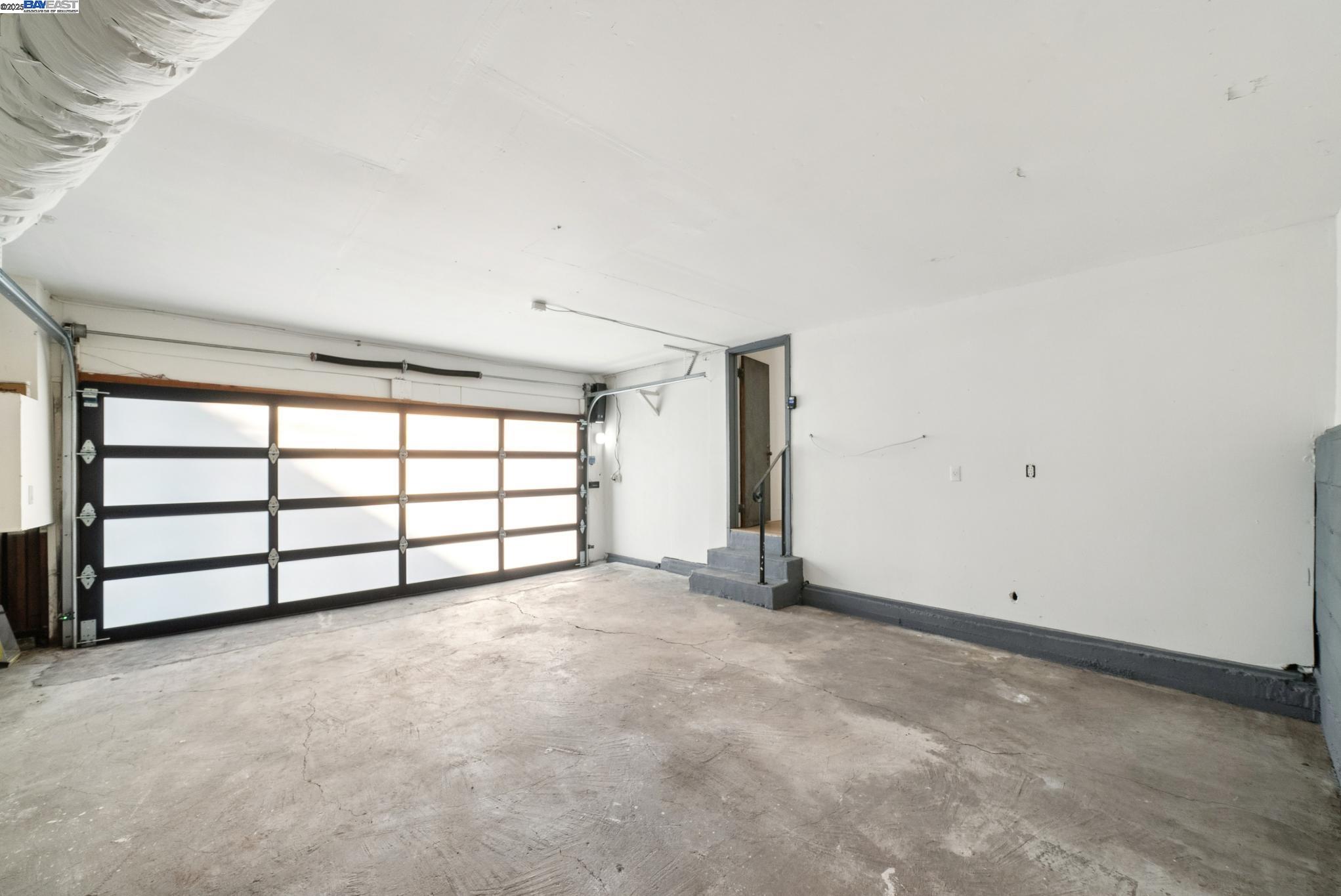 Detail Gallery Image 38 of 56 For 201 Amherst Ave, Kensington,  CA 94708 - 4 Beds | 2/1 Baths