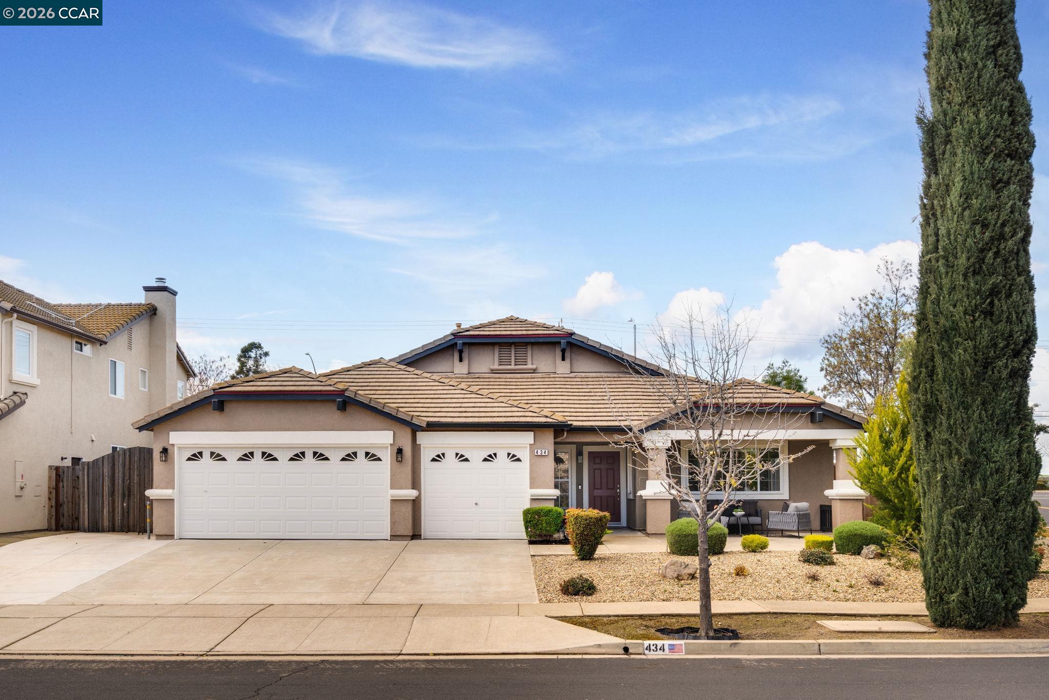 Front Image Thumbnail for CC41124605