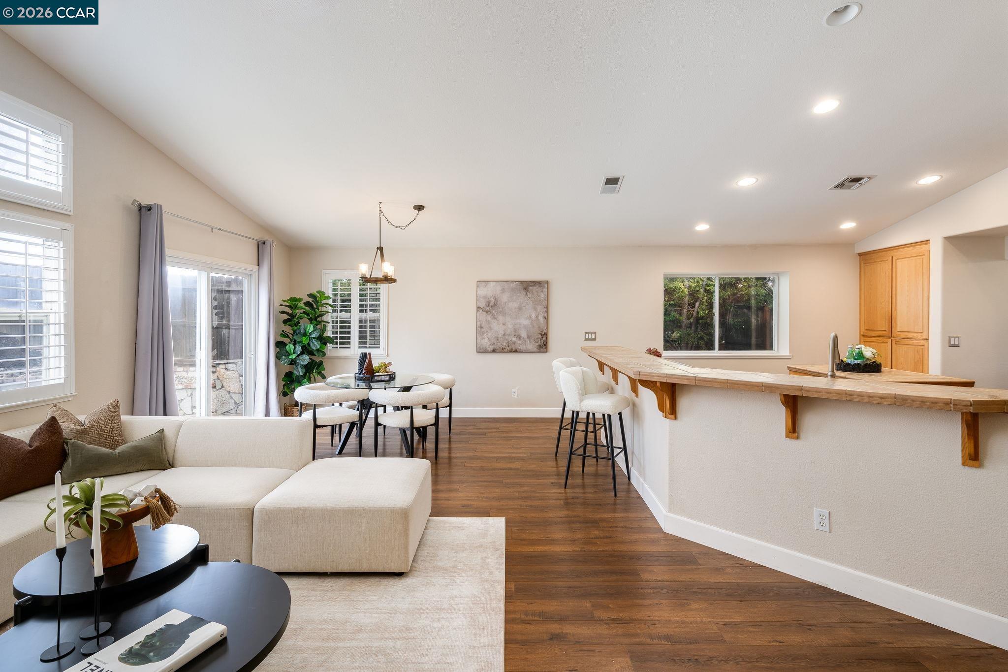 Detail Gallery Image 14 of 45 For 434 Acacia Dr, Oakley,  CA 94561 - 4 Beds | 2 Baths