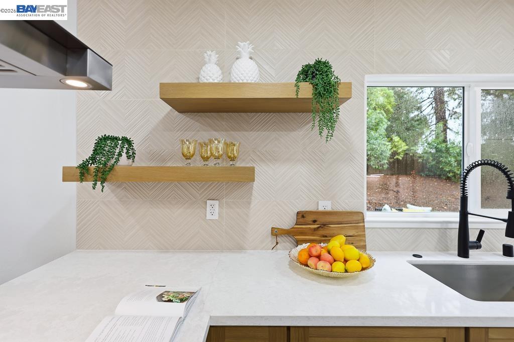 Detail Gallery Image 17 of 60 For 74 Hazelnut Ct, San Ramon,  CA 94583 - 5 Beds | 3/1 Baths