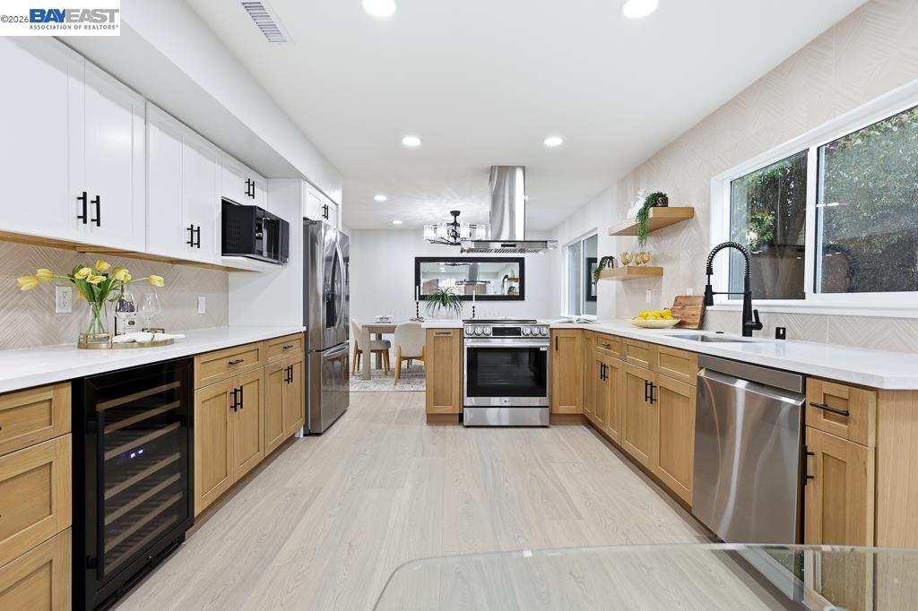 Detail Gallery Image 19 of 60 For 74 Hazelnut Ct, San Ramon,  CA 94583 - 5 Beds | 3/1 Baths