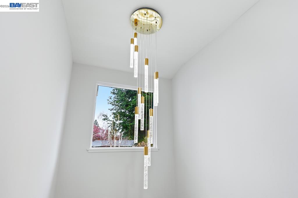 Detail Gallery Image 34 of 60 For 74 Hazelnut Ct, San Ramon,  CA 94583 - 5 Beds | 3/1 Baths