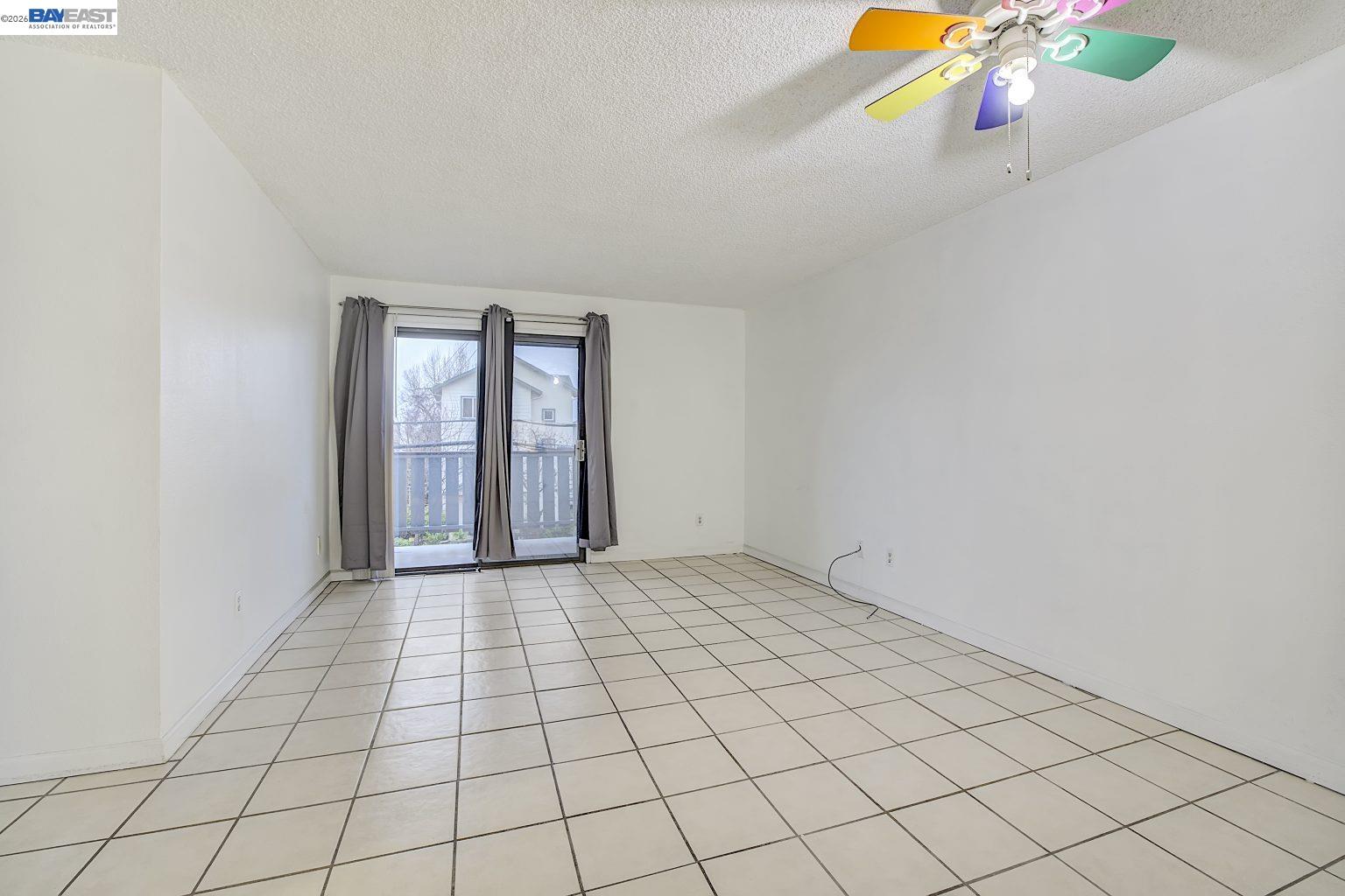 Photo #3: 41124610 Listing: Photo #3