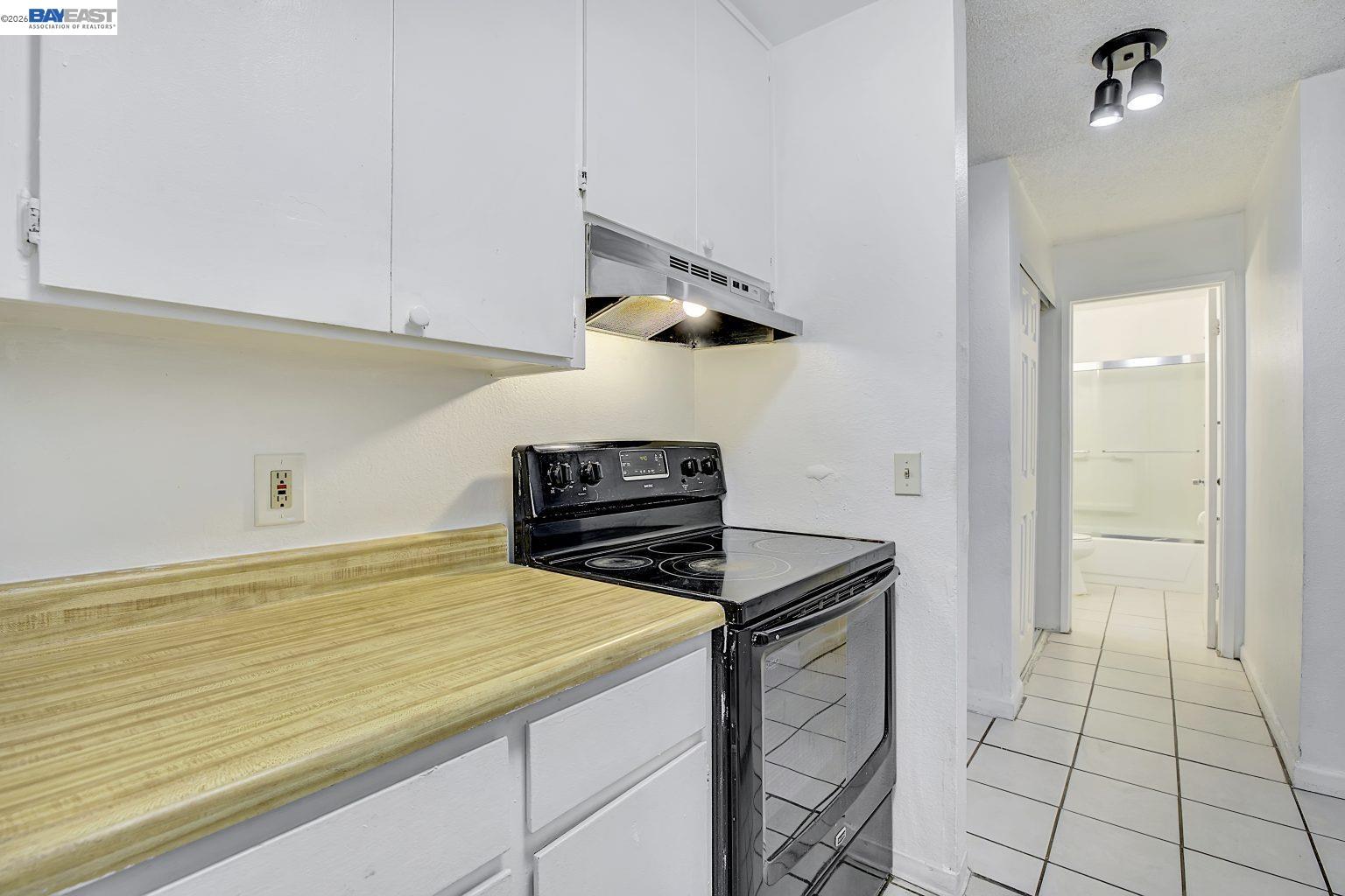 Photo #9: 41124610 Listing: Photo #9