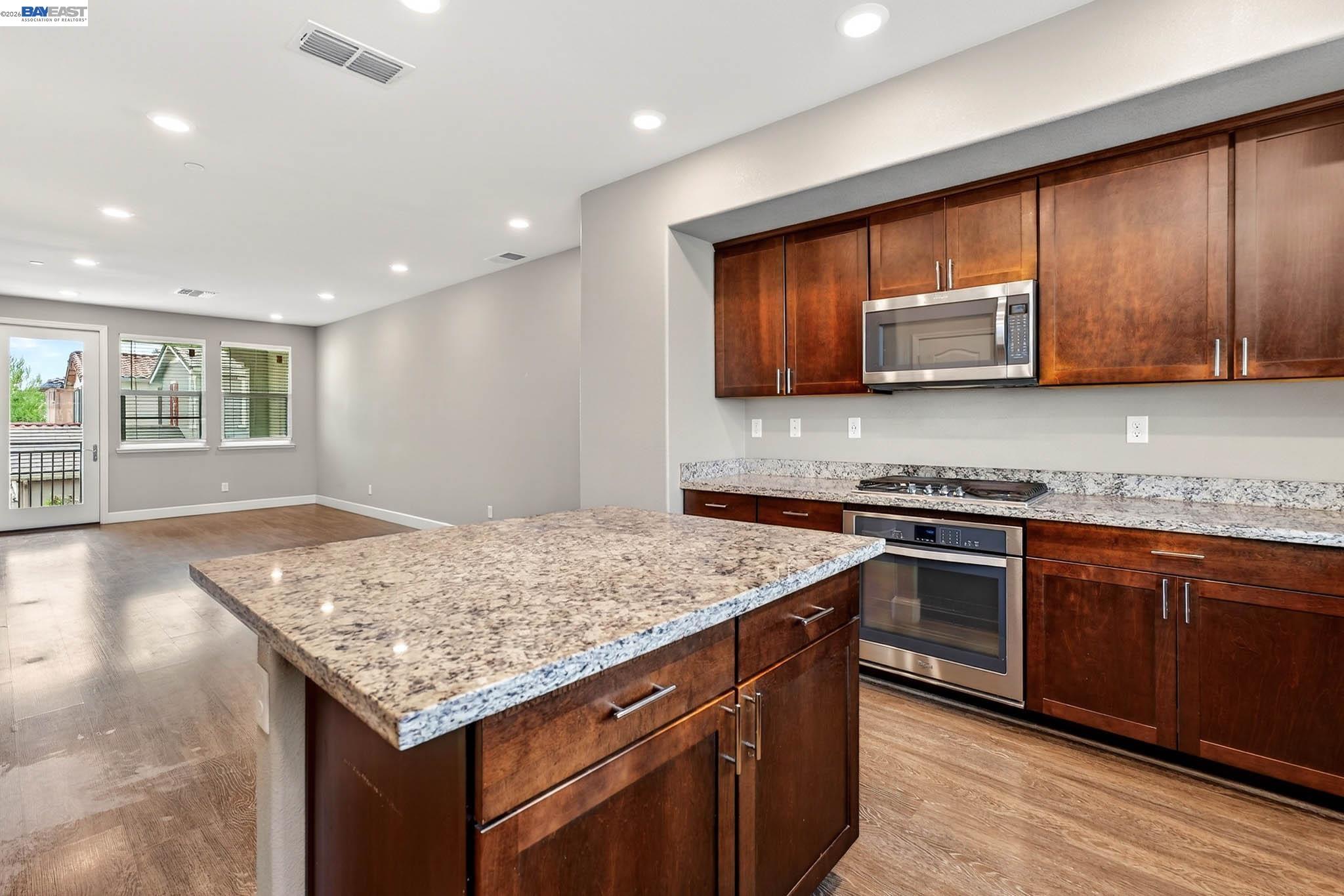 Photo #15: 41124611 Listing: Photo #15