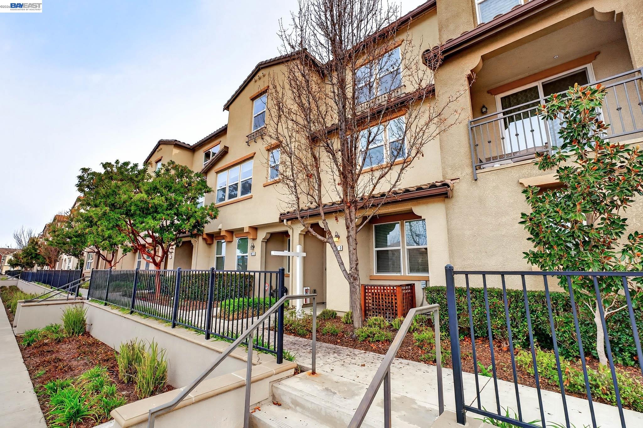 Photo #3: 41124611 Listing: Photo #3