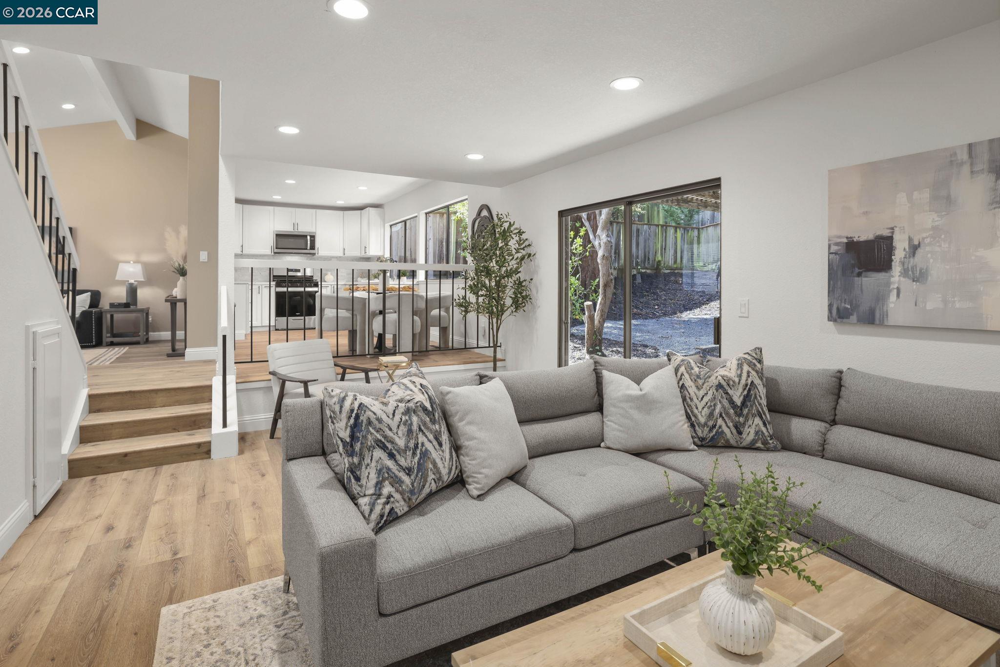 Detail Gallery Image 18 of 32 For 2185 Greenridge Dr, Richmond,  CA 94803 - 4 Beds | 2/1 Baths