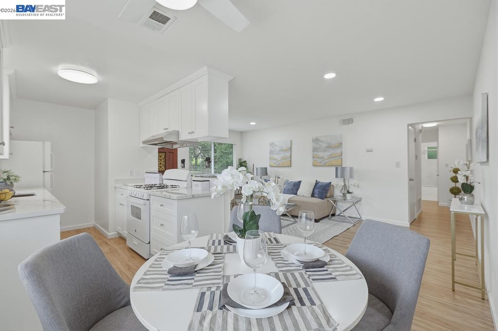 Detail Gallery Image 11 of 36 For 2204 Segundo Ct #4,  Pleasanton,  CA 94588 - 2 Beds | 1 Baths