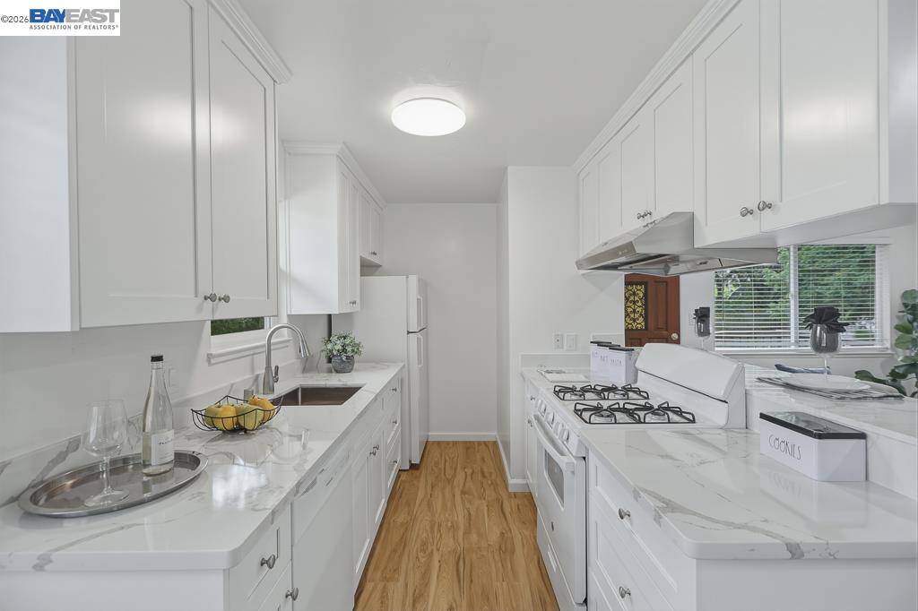 Detail Gallery Image 14 of 36 For 2204 Segundo Ct #4,  Pleasanton,  CA 94588 - 2 Beds | 1 Baths