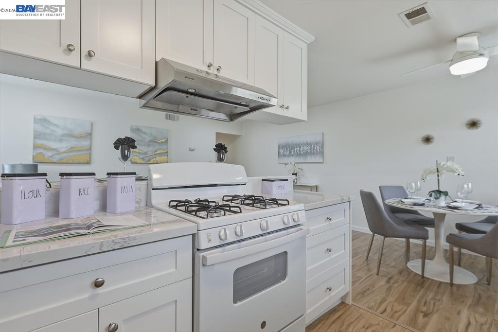 Detail Gallery Image 15 of 36 For 2204 Segundo Ct #4,  Pleasanton,  CA 94588 - 2 Beds | 1 Baths