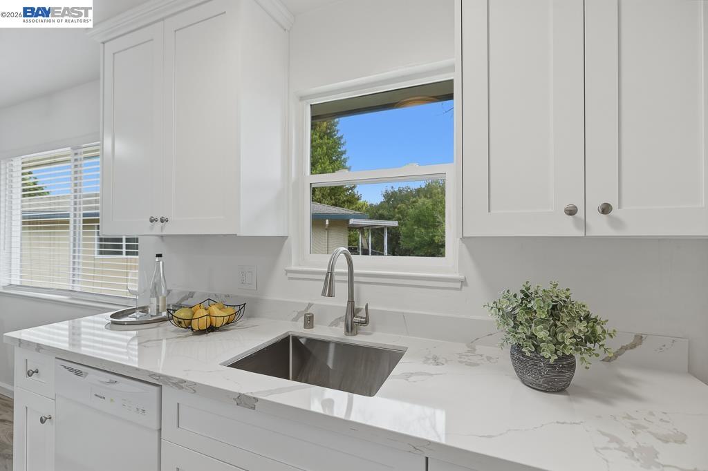 Detail Gallery Image 16 of 36 For 2204 Segundo Ct #4,  Pleasanton,  CA 94588 - 2 Beds | 1 Baths