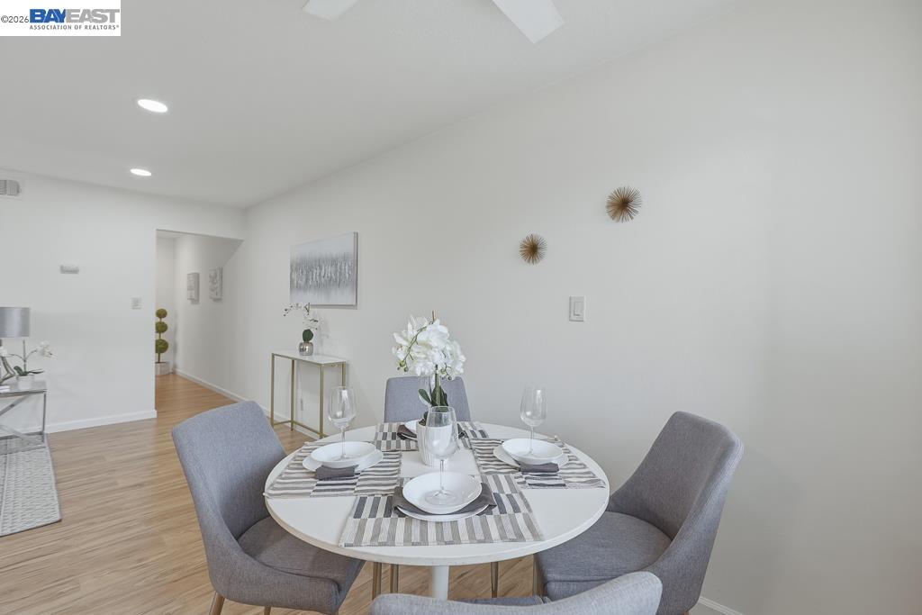 Detail Gallery Image 10 of 36 For 2204 Segundo Ct #4,  Pleasanton,  CA 94588 - 2 Beds | 1 Baths