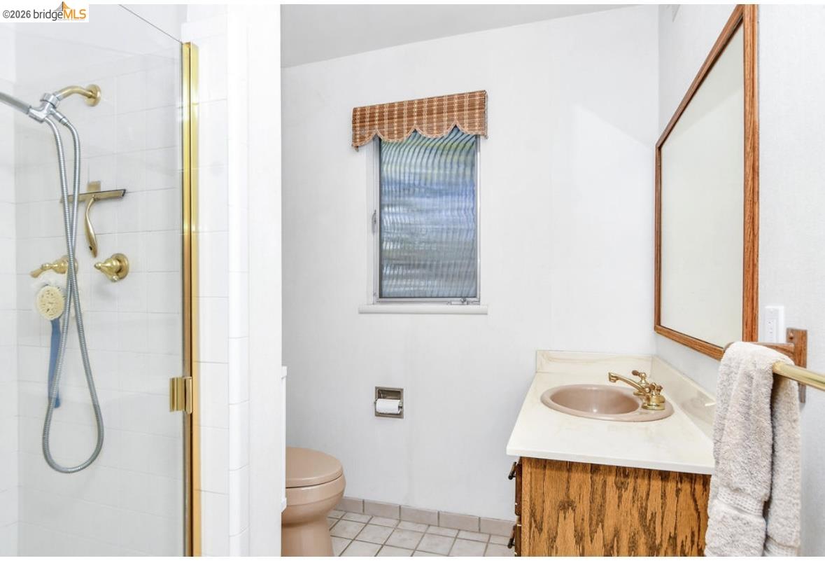 Detail Gallery Image 19 of 36 For 558 Lakewood Cir, Walnut Creek,  CA 94598 - 3 Beds | 2/1 Baths