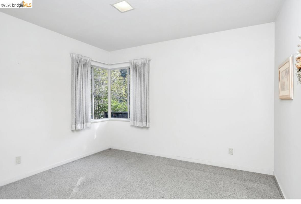 Detail Gallery Image 21 of 36 For 558 Lakewood Cir, Walnut Creek,  CA 94598 - 3 Beds | 2/1 Baths