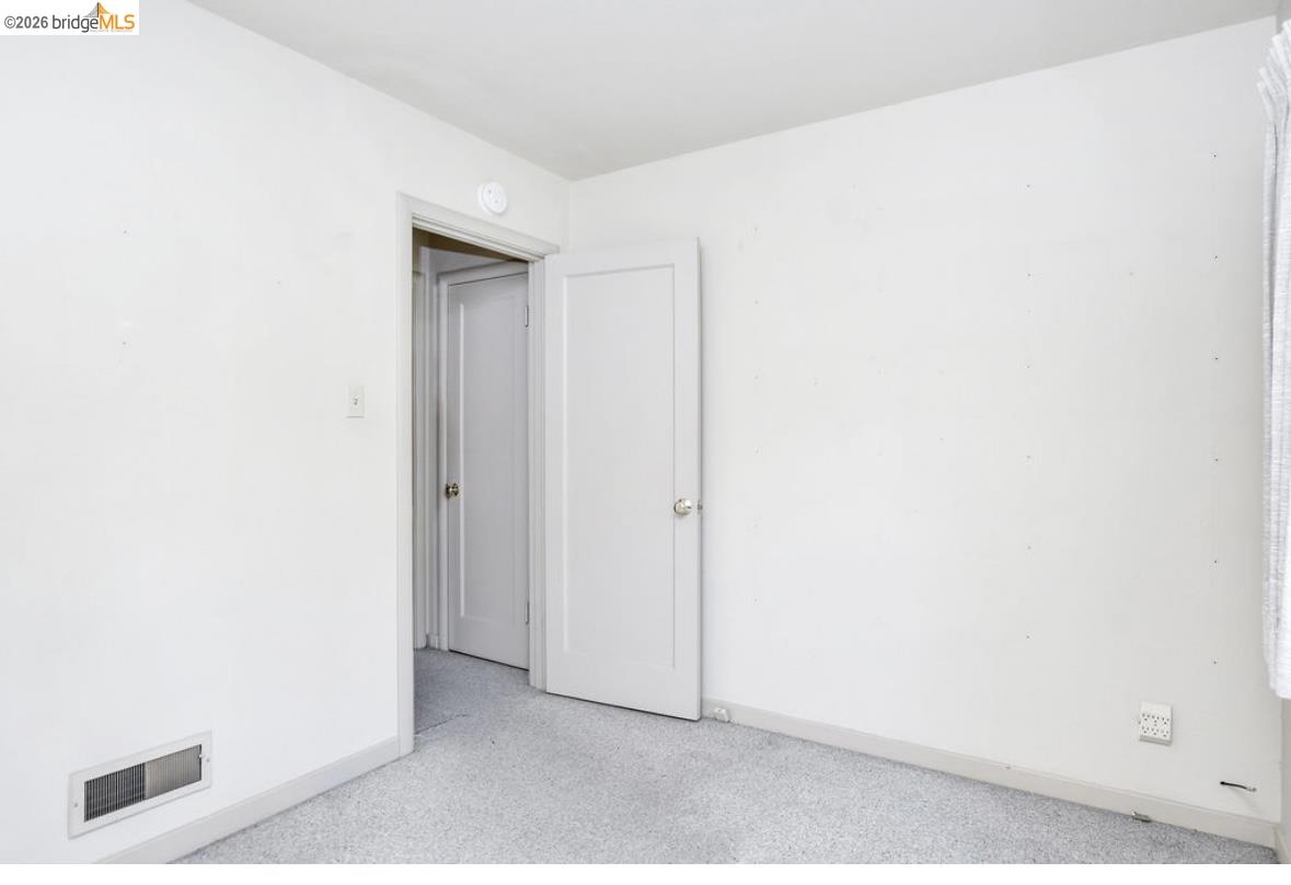 Detail Gallery Image 24 of 36 For 558 Lakewood Cir, Walnut Creek,  CA 94598 - 3 Beds | 2/1 Baths