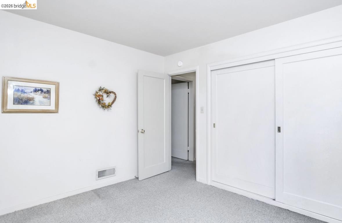 Detail Gallery Image 25 of 36 For 558 Lakewood Cir, Walnut Creek,  CA 94598 - 3 Beds | 2/1 Baths