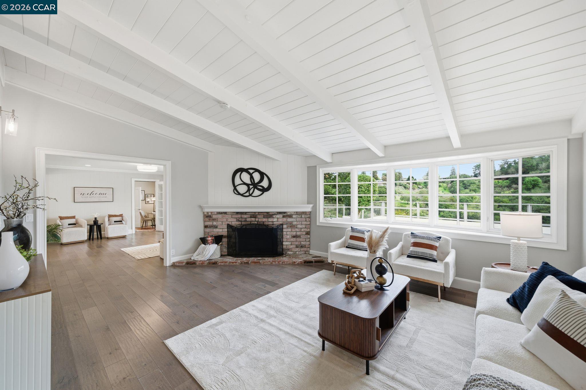 Detail Gallery Image 2 of 48 For 56 Bates Blvd, Orinda,  CA 94563 - 4 Beds | 2/1 Baths