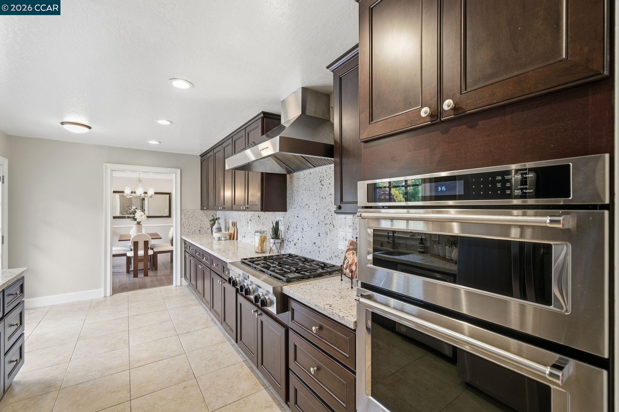 Detail Gallery Image 16 of 48 For 56 Bates Blvd, Orinda,  CA 94563 - 4 Beds | 2/1 Baths