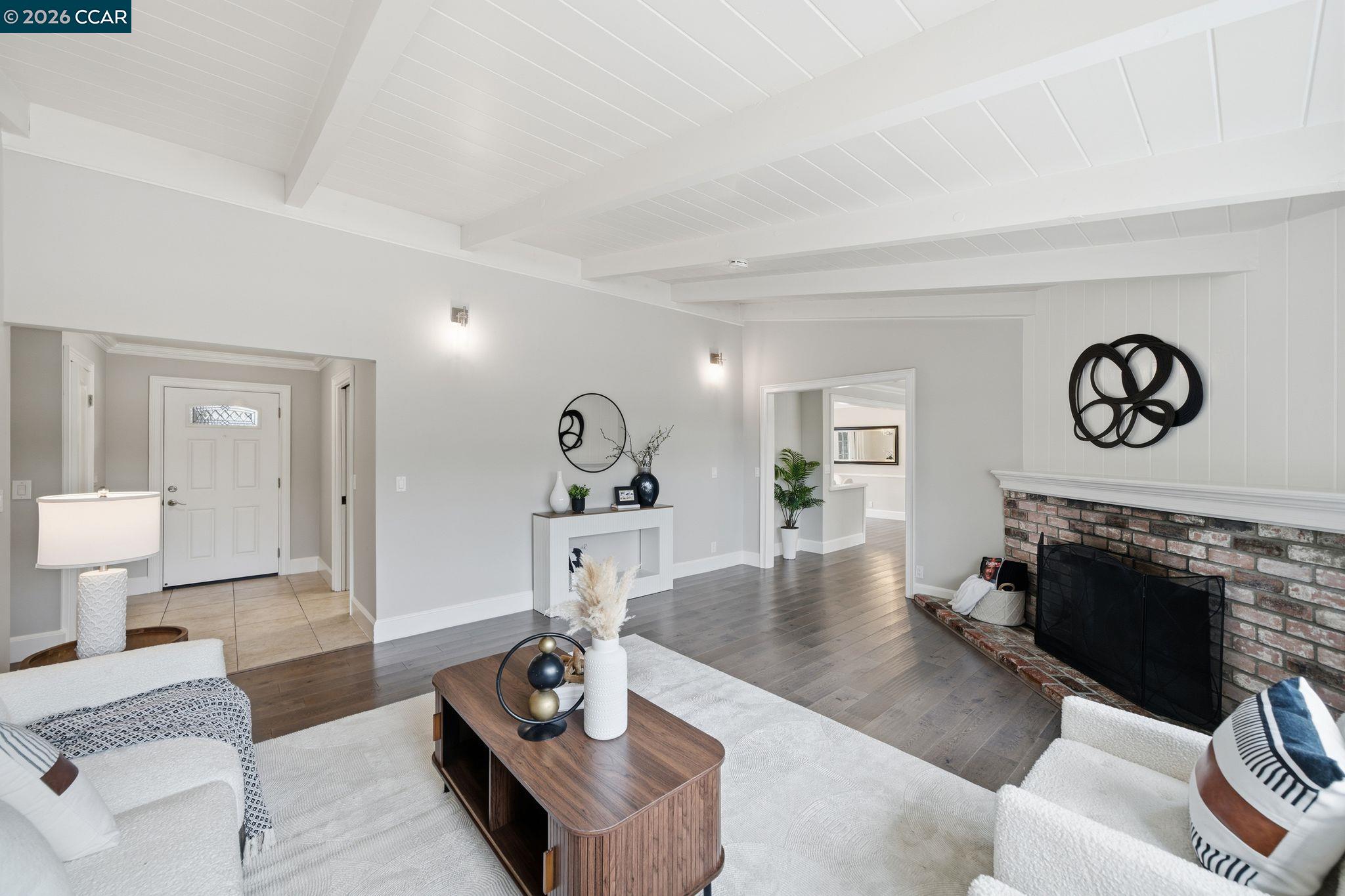 Detail Gallery Image 3 of 48 For 56 Bates Blvd, Orinda,  CA 94563 - 4 Beds | 2/1 Baths