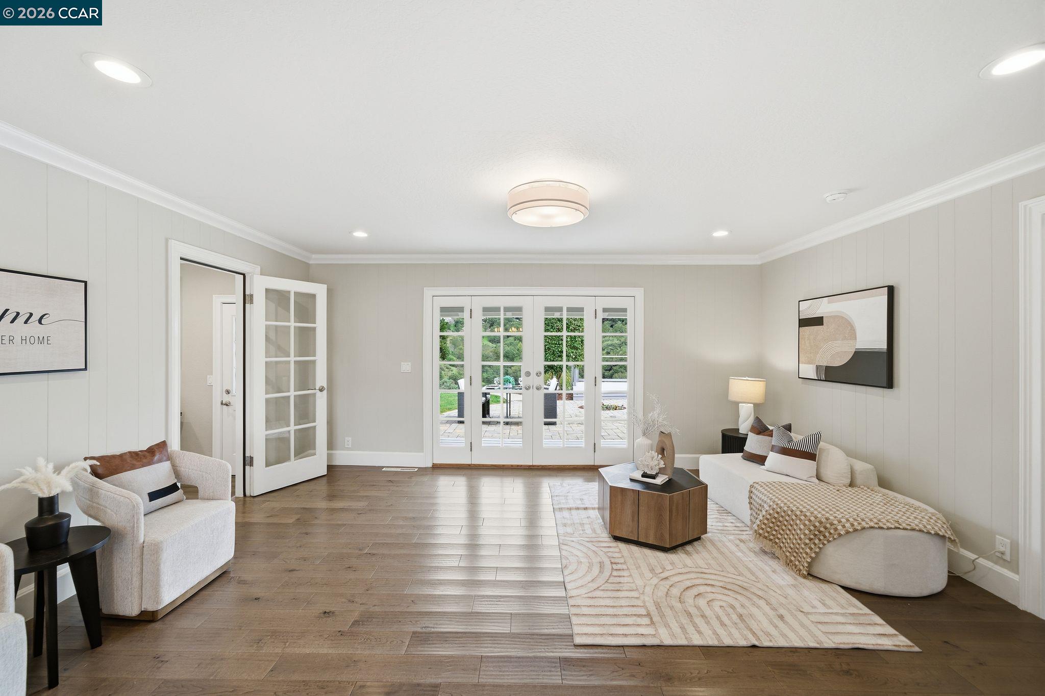 Detail Gallery Image 8 of 48 For 56 Bates Blvd, Orinda,  CA 94563 - 4 Beds | 2/1 Baths