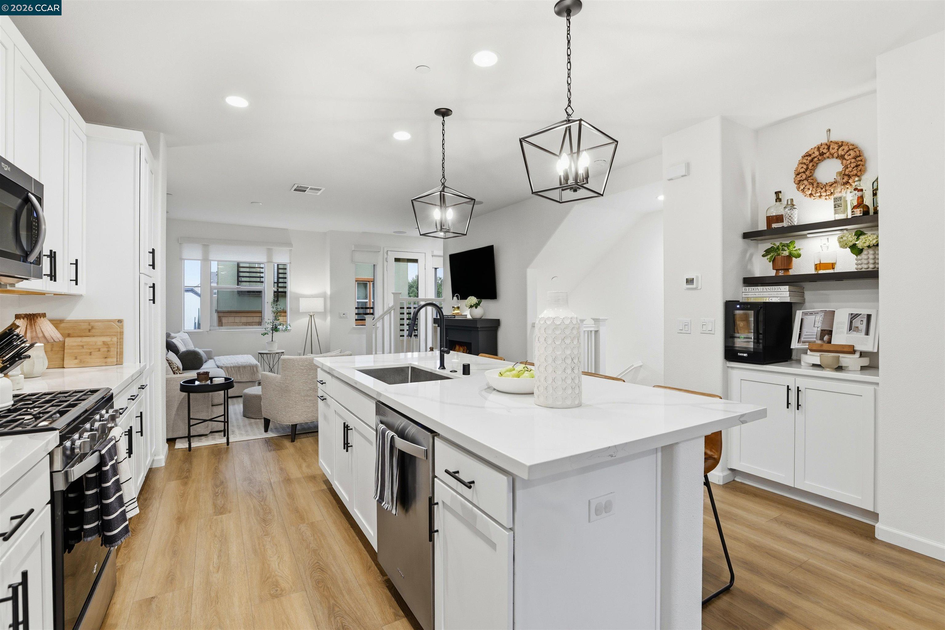 Detail Gallery Image 9 of 36 For 2840 Saltpond Cmn, Livermore,  CA 94550 - 4 Beds | 3/1 Baths