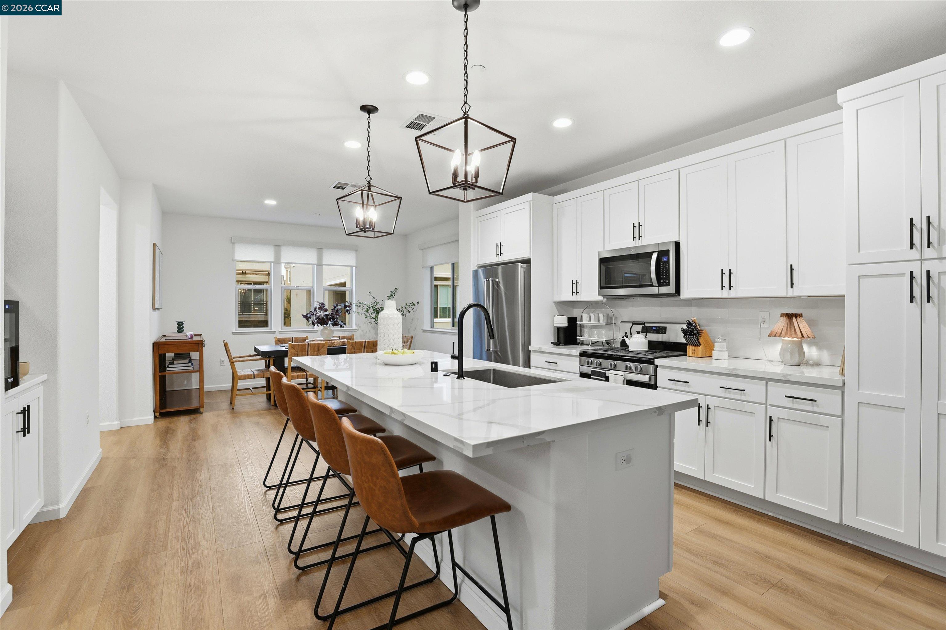 Detail Gallery Image 10 of 36 For 2840 Saltpond Cmn, Livermore,  CA 94550 - 4 Beds | 3/1 Baths