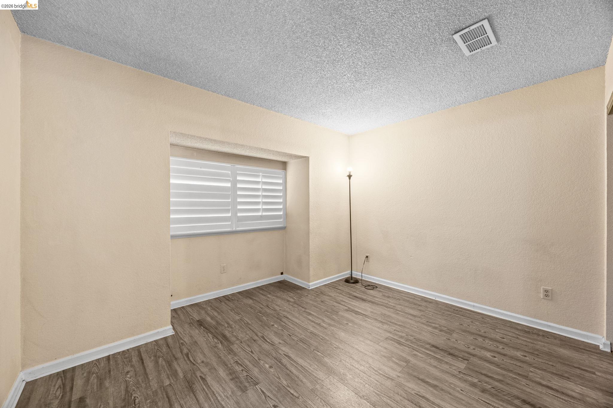 Photo #12: 41124621 Listing: Photo #12