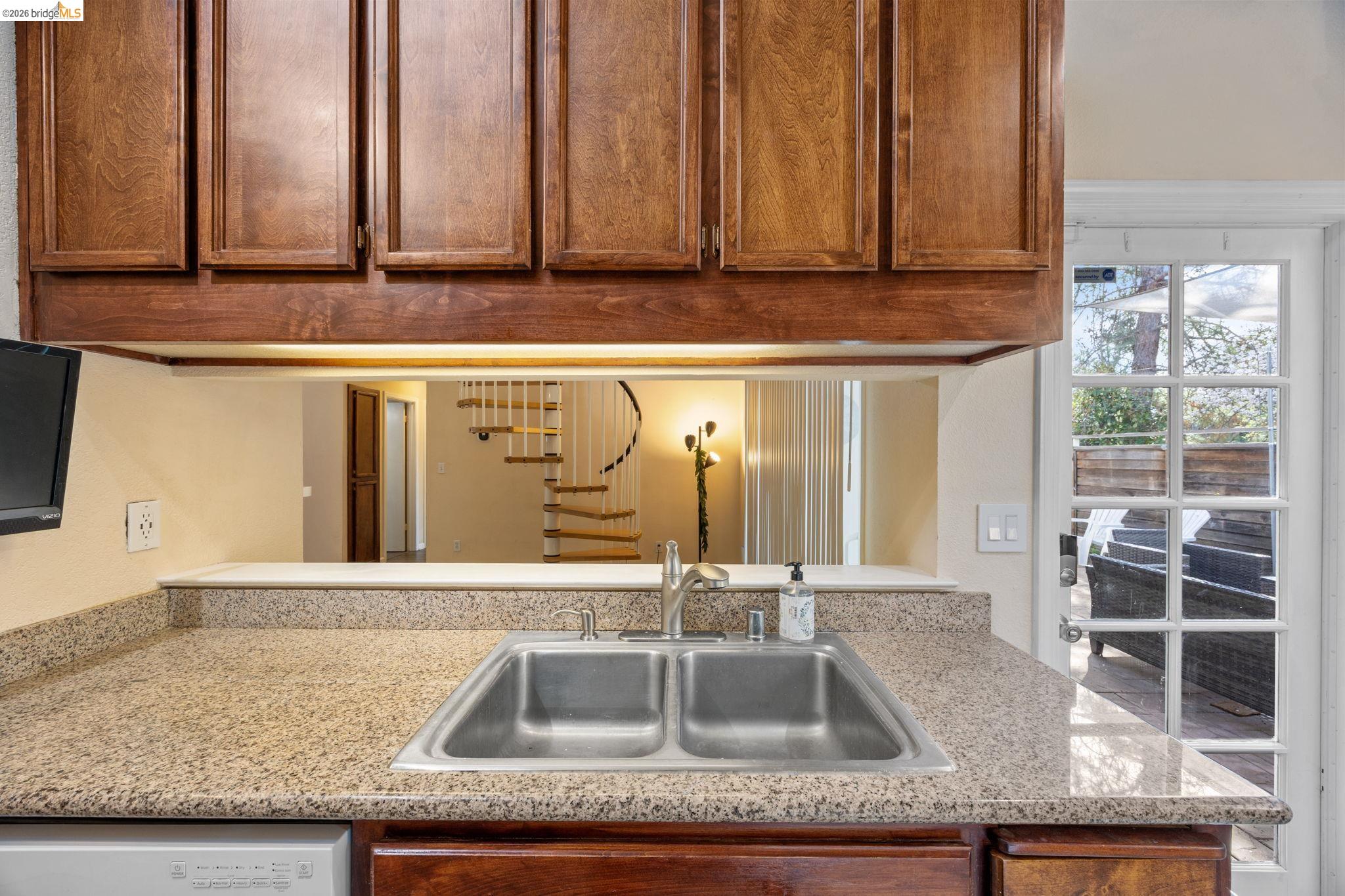 Photo #10: 41124621 Listing: Photo #10