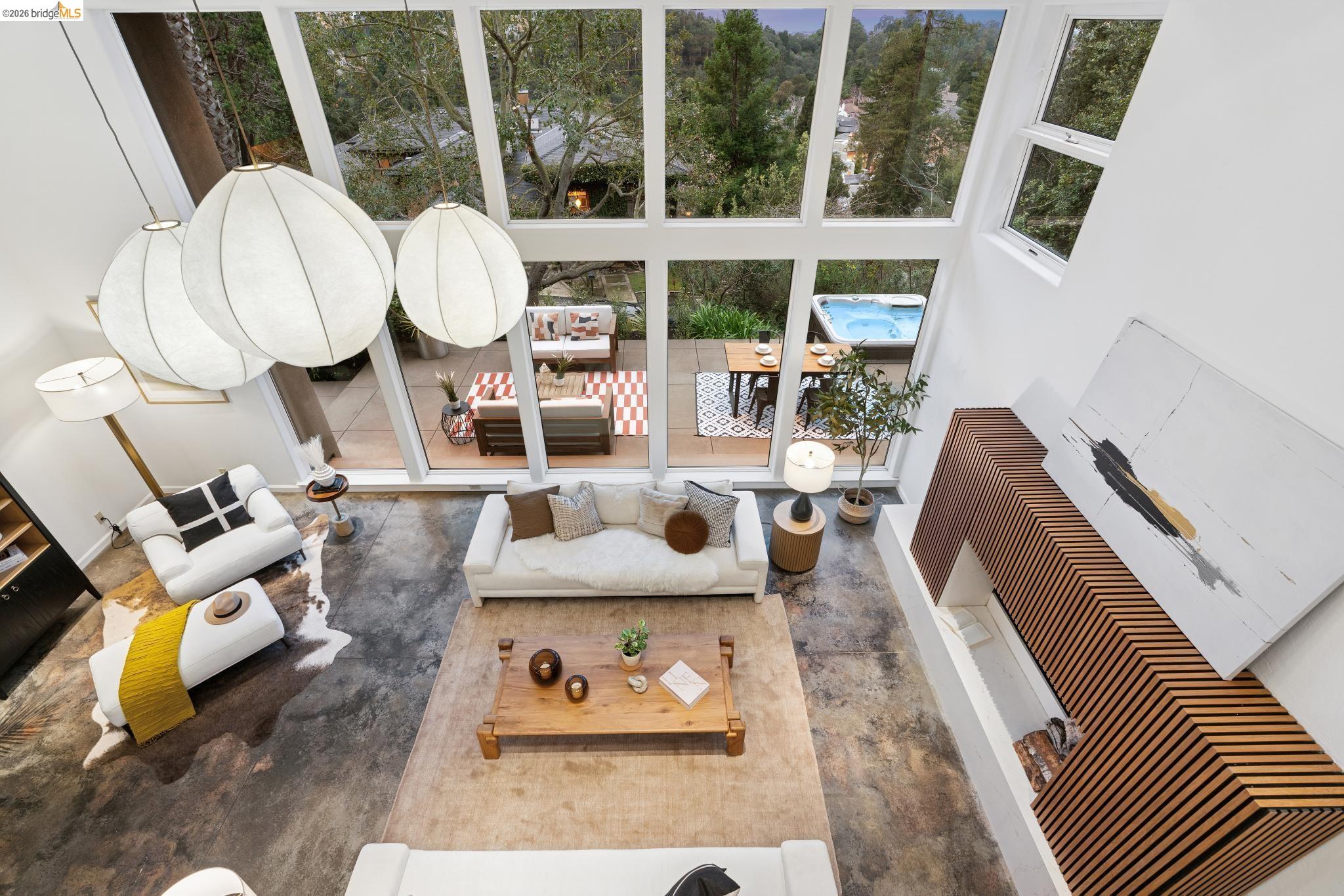 Detail Gallery Image 2 of 60 For 104 Capricorn Ave, Oakland,  CA 94611 - 3 Beds | 3 Baths