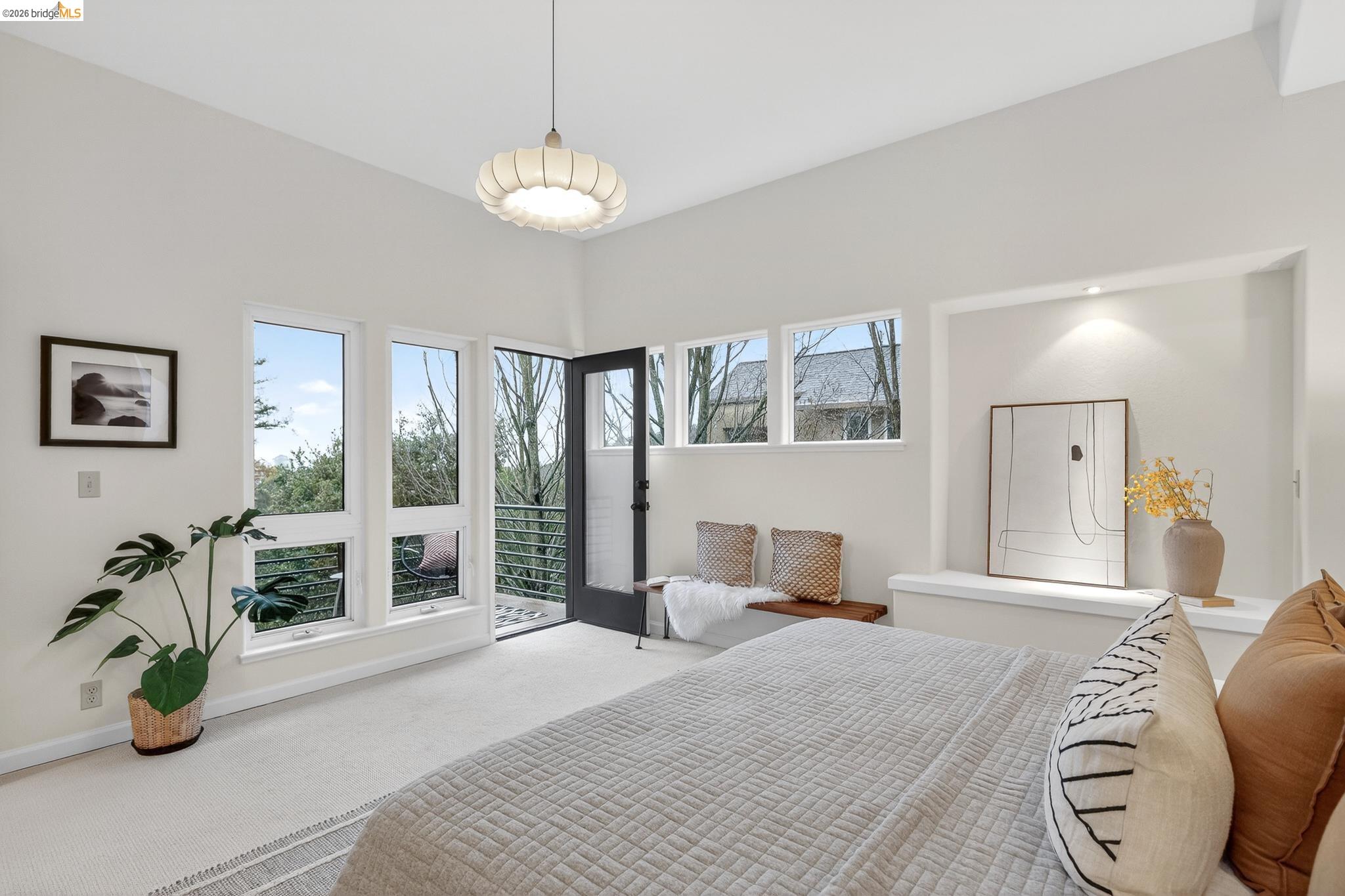 Detail Gallery Image 26 of 60 For 104 Capricorn Ave, Oakland,  CA 94611 - 3 Beds | 3 Baths