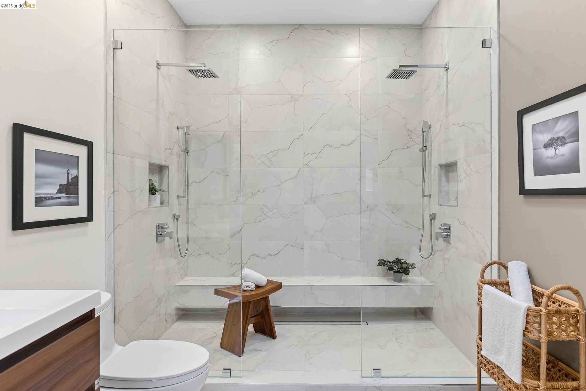 Detail Gallery Image 31 of 60 For 104 Capricorn Ave, Oakland,  CA 94611 - 3 Beds | 3 Baths