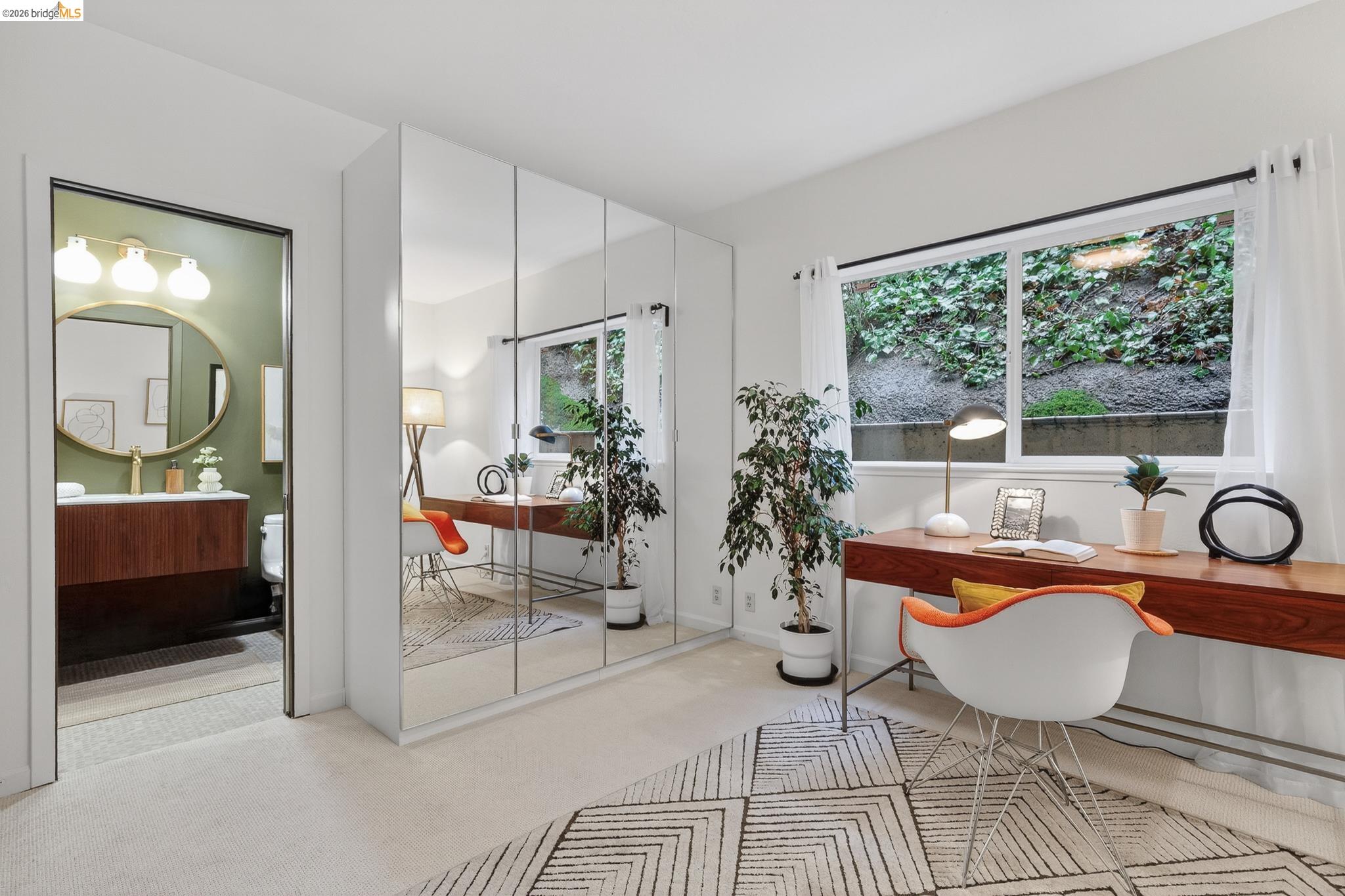 Detail Gallery Image 39 of 60 For 104 Capricorn Ave, Oakland,  CA 94611 - 3 Beds | 3 Baths