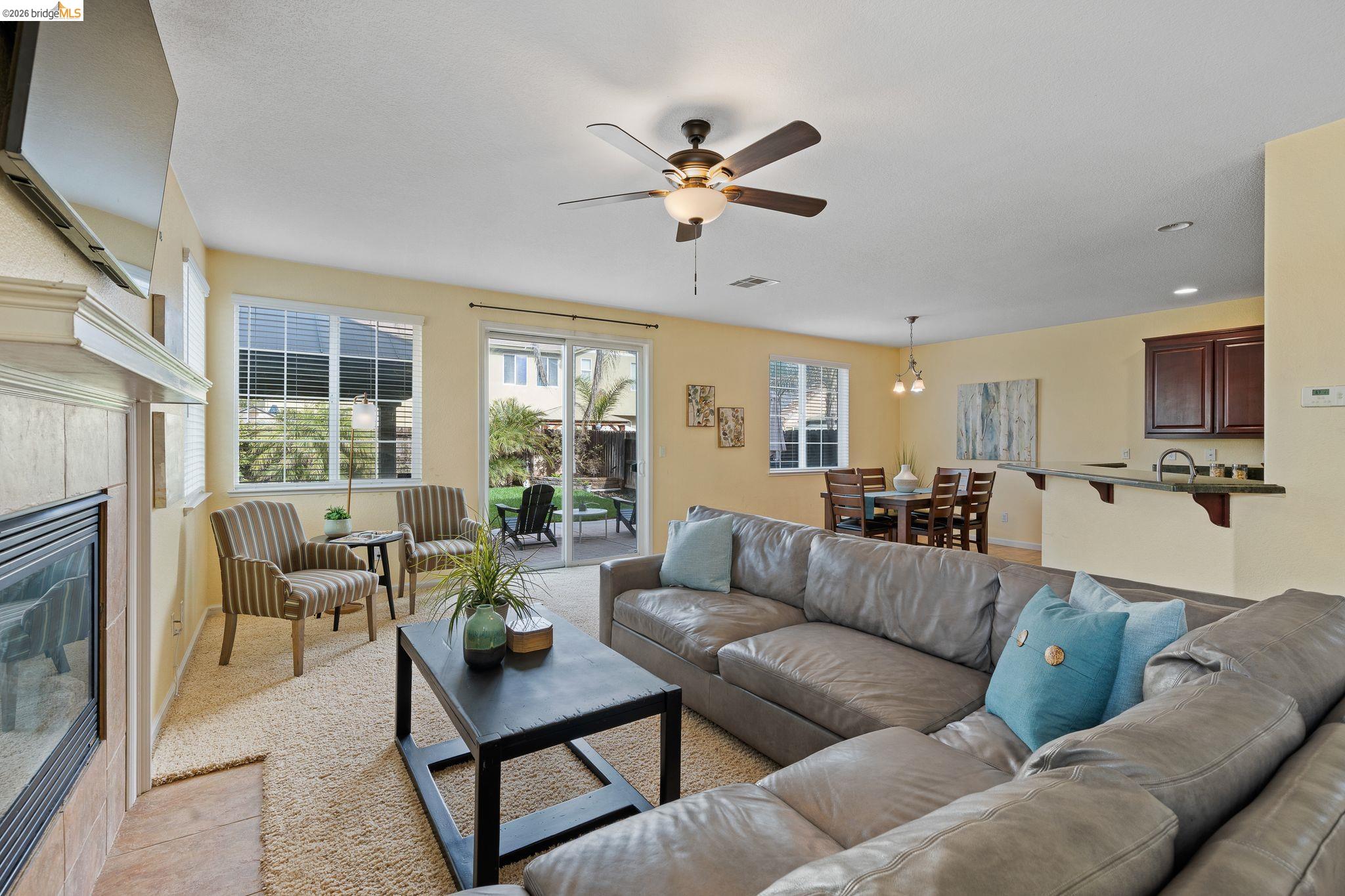 Front Image Thumbnail for EB41124624