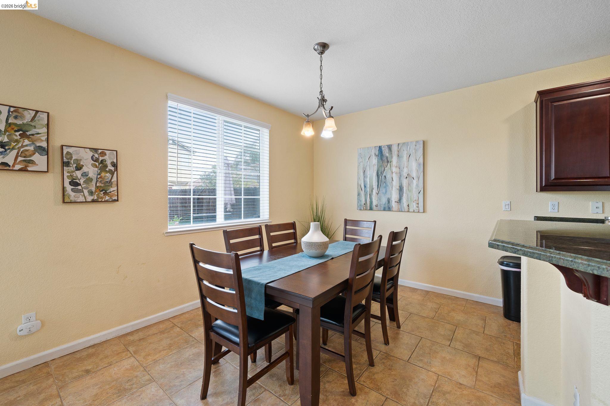 Detail Gallery Image 12 of 50 For 1453 Cullen Dr, Discovery Bay,  CA 94505 - 3 Beds | 2/1 Baths