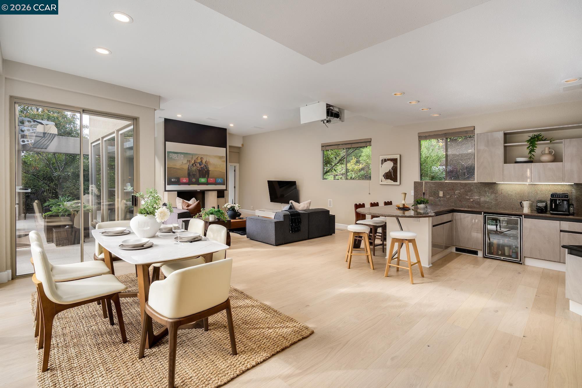 Detail Gallery Image 11 of 35 For 4257 Golden Oak Court, Danville,  CA 94506 - 4 Beds | 4 Baths