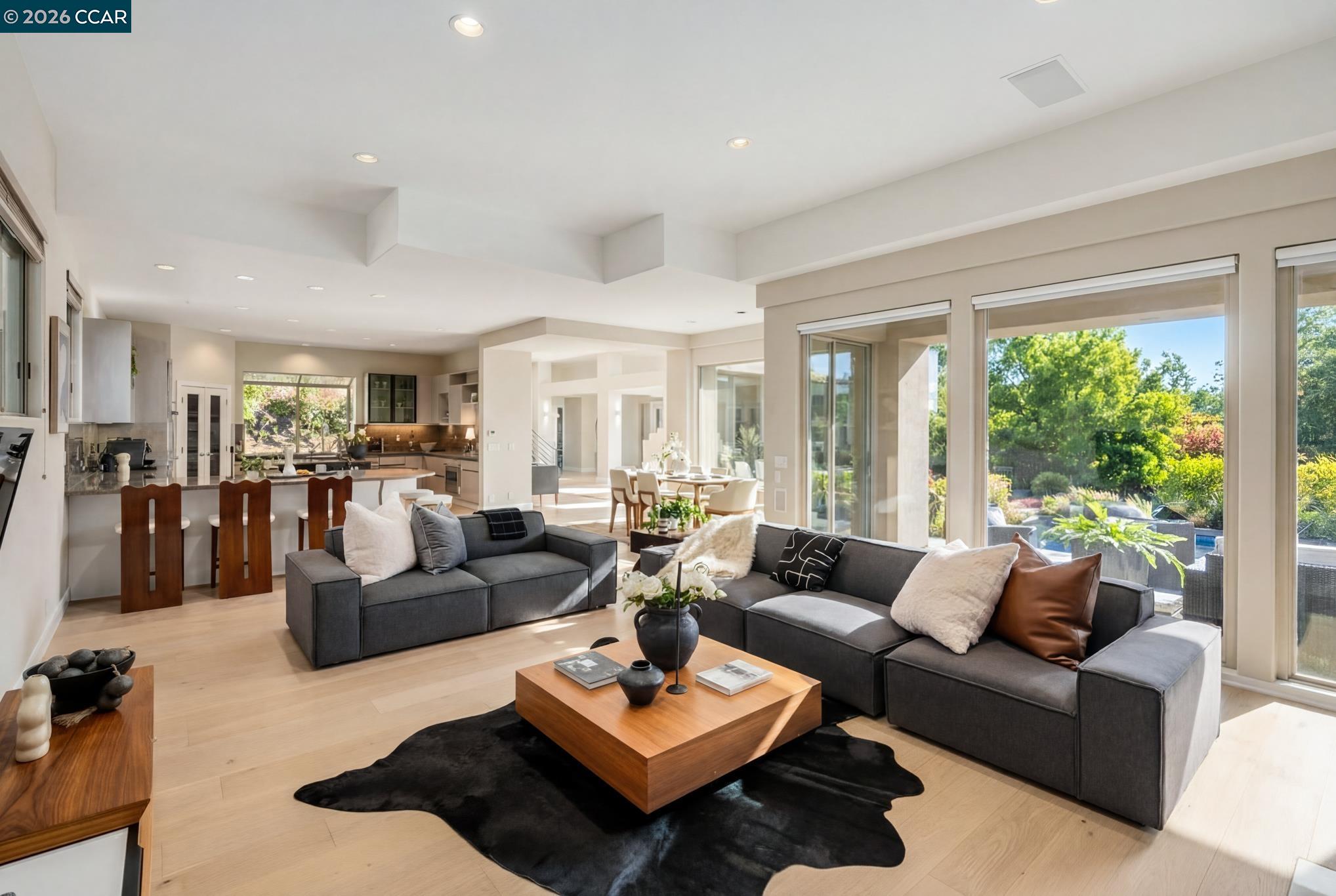 Detail Gallery Image 6 of 15 For 4257 Golden Oak Court, Danville,  CA 94506 - 4 Beds | 4 Baths