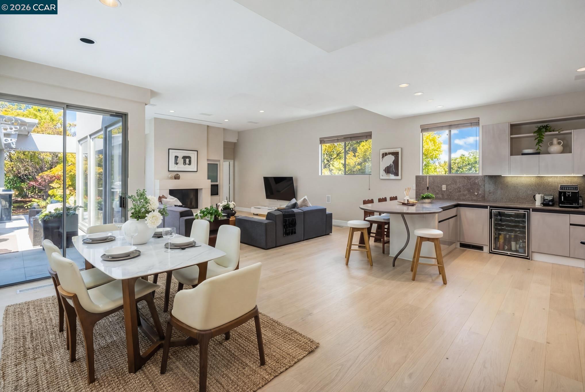 Detail Gallery Image 10 of 35 For 4257 Golden Oak Court, Danville,  CA 94506 - 4 Beds | 4 Baths