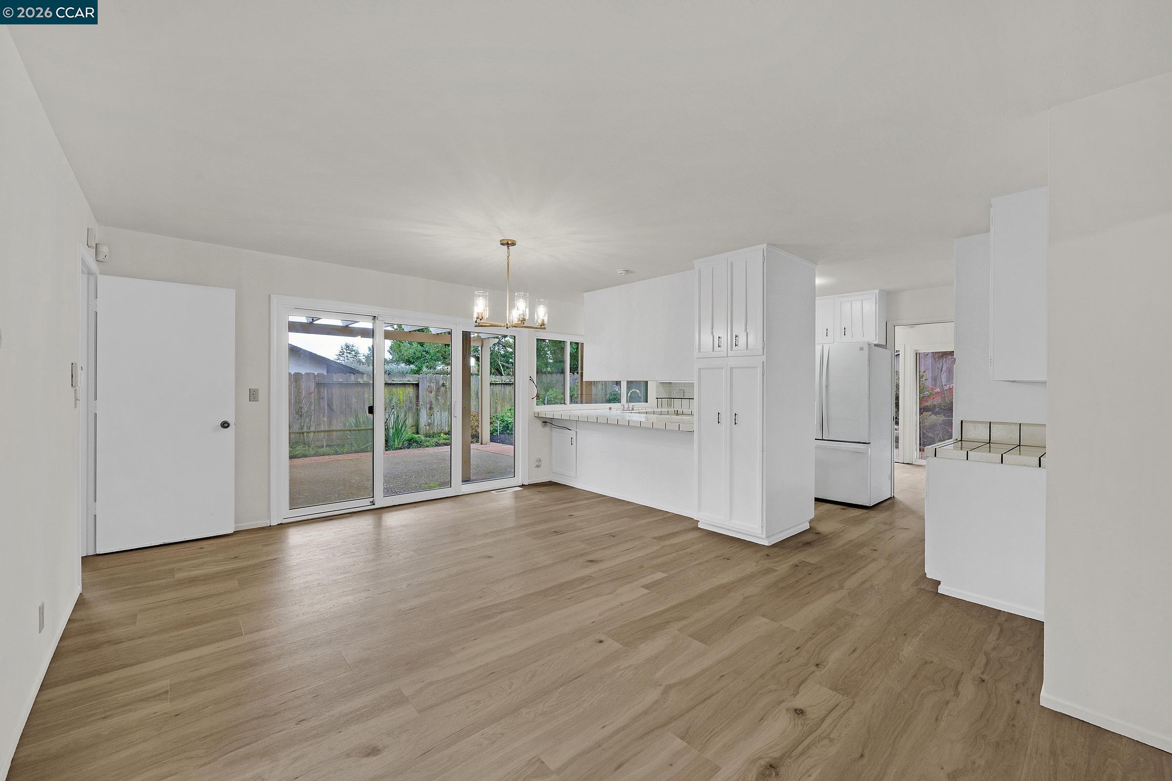 Detail Gallery Image 21 of 43 For 27889 Farm Hill Dr, Hayward,  CA 94542 - 4 Beds | 2/1 Baths